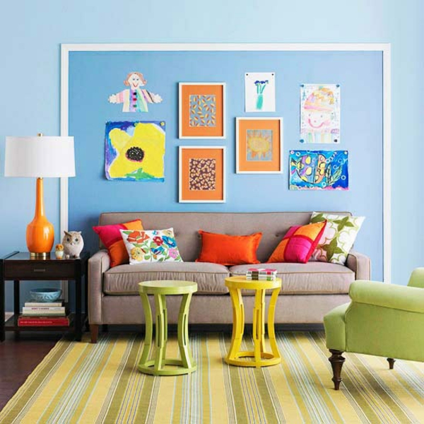 Kinderbilder-Wohnzimmer-aufhängen