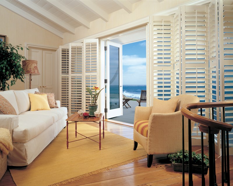 heritance_bifold_livingroom