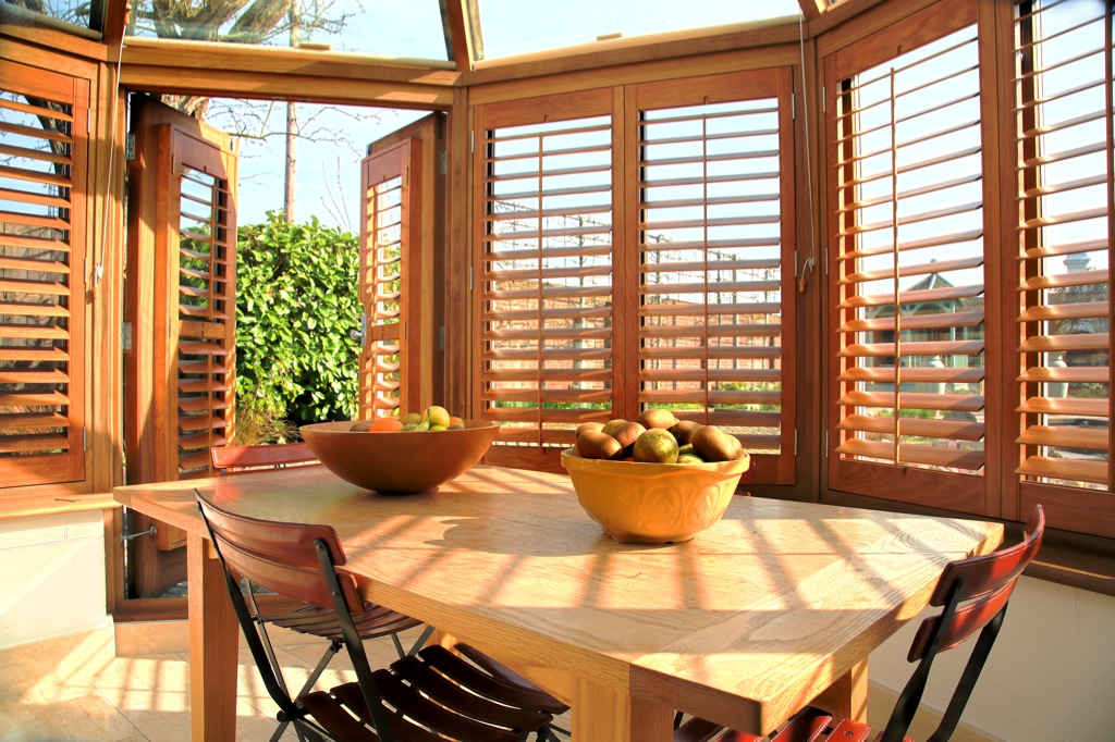 living-room-shutters-23