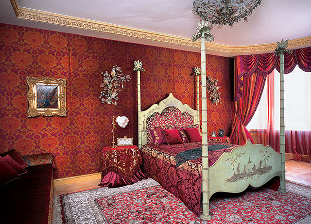 spalnya-v-vostochnom-stile-red